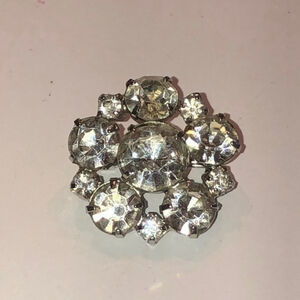 Vintage Silver Tone CZ Rhinestone Bling Round Brooch Shoulder Pin